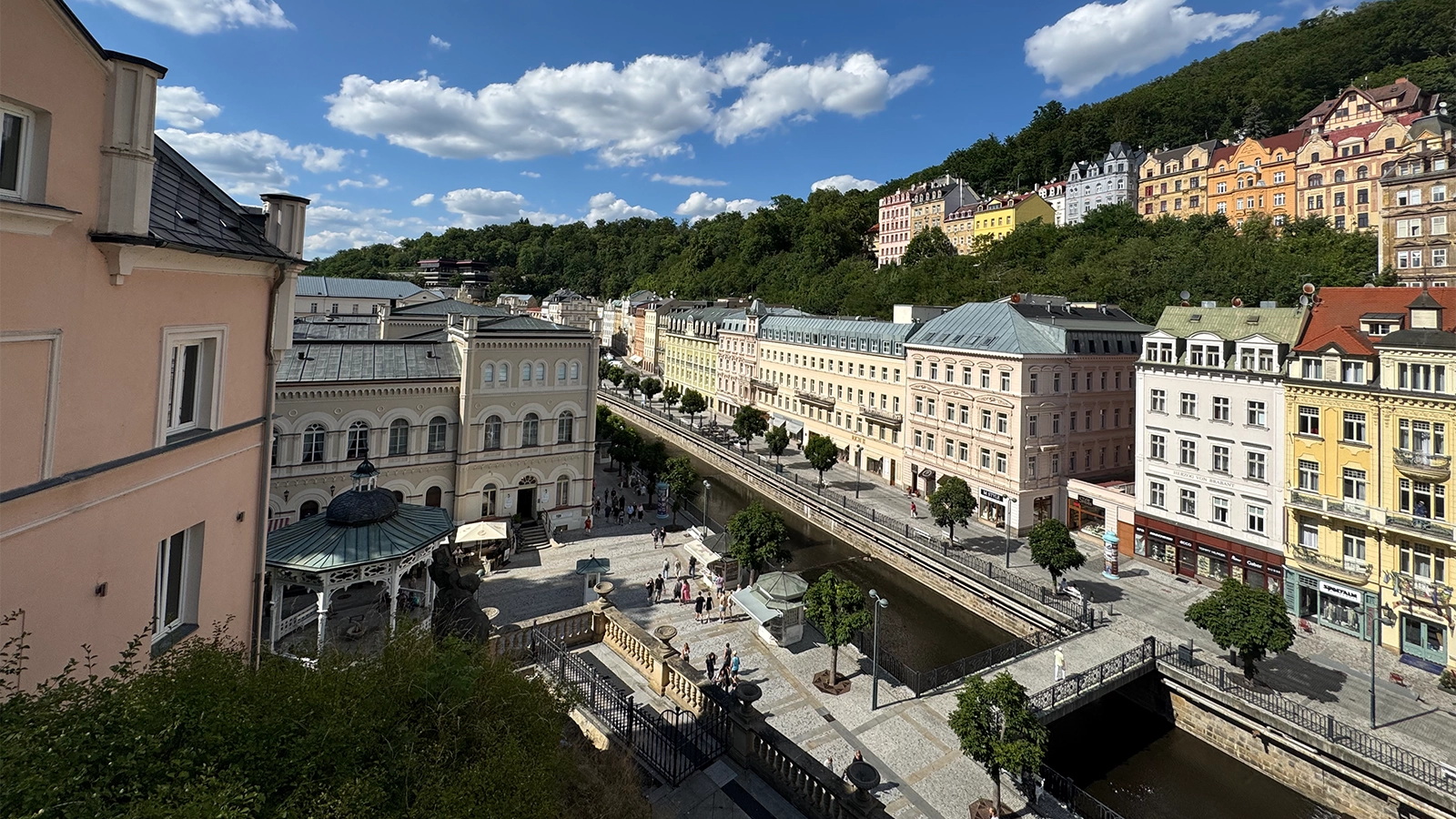 Billede af floden Teplá i Karlovy Vary.