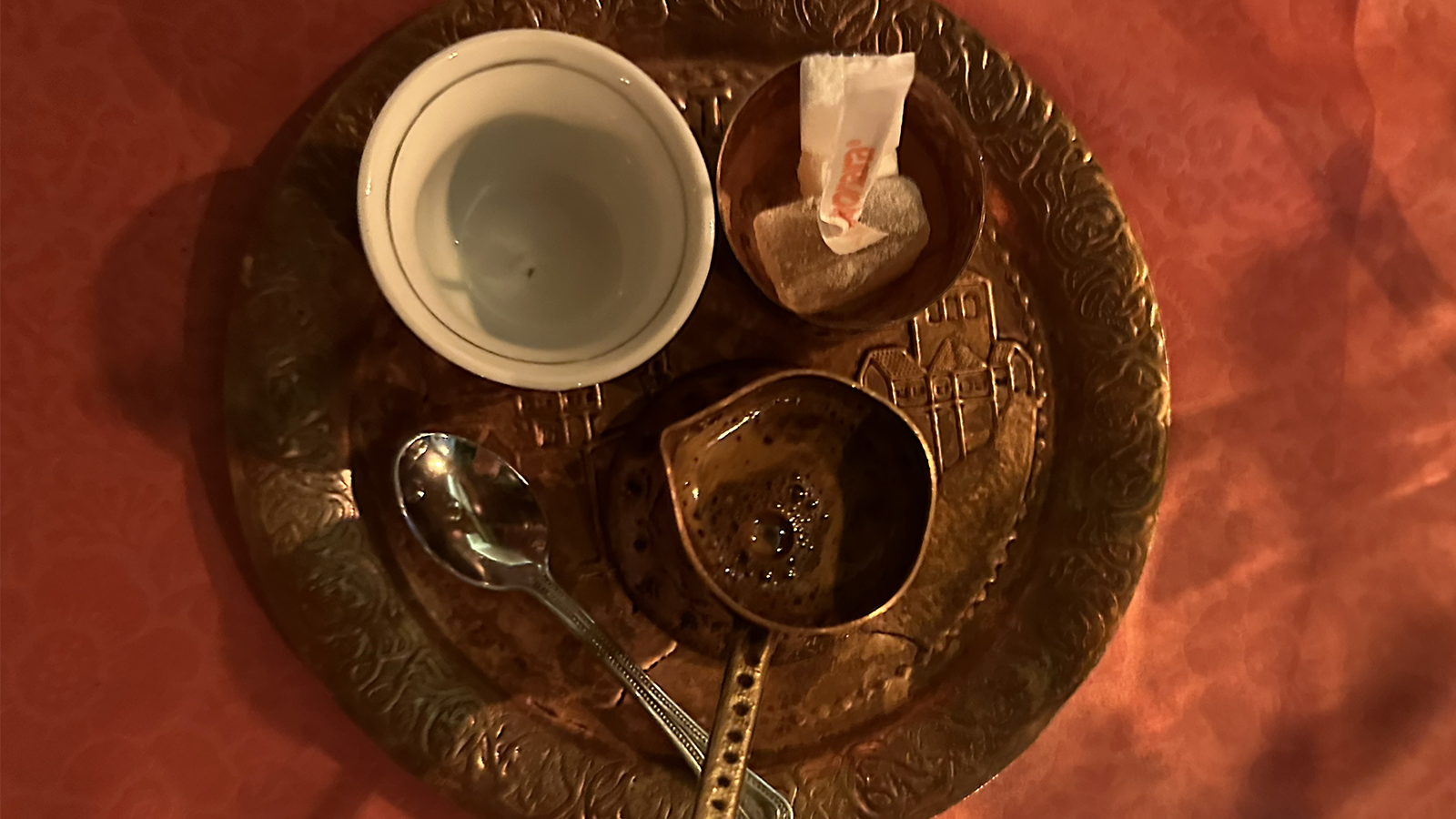 Billede af bosnisk kaffe på Hotel Emen i Mostar.