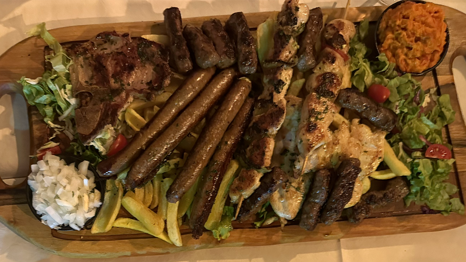 Billede af kødfadet fra Hotel Emen i Mostar.