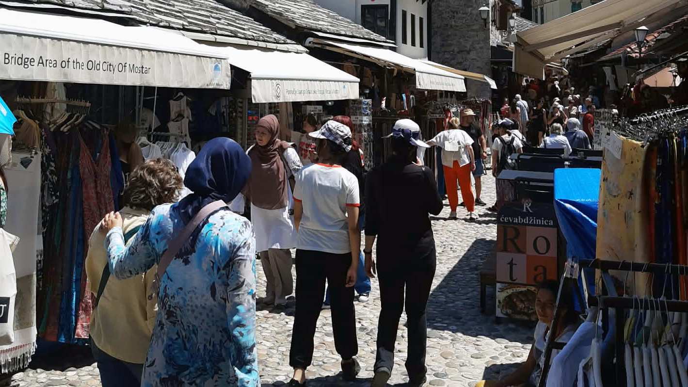 Billede fra Šantićeva Ulica i Mostar.